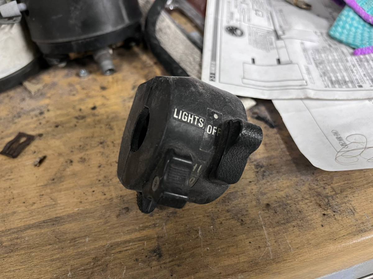 GS750　純正ハンドルスイッチ