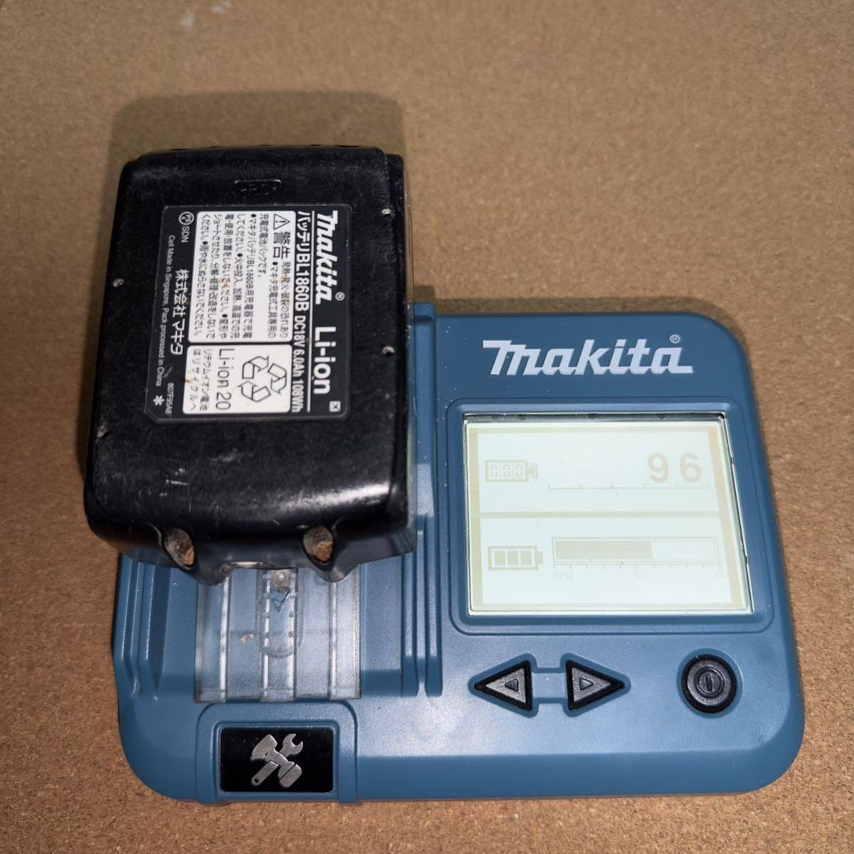 【中古品】makita　18V　6.0Ah リチウムイオンバッテリ　BL1860B　充電回数96回