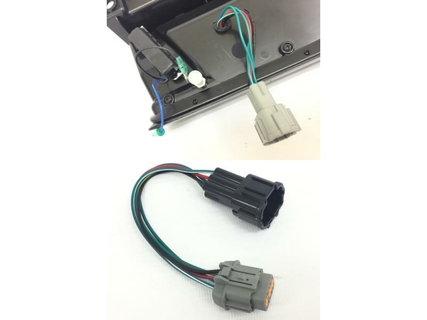 Valenti 日産キャラバン テールランプ TNNV350-SB-2 ※片方 未使用G7988432 ヴァレンティ ジュエルLEDテールランプ ジュエルLEDテールランプTRAD Webike NV350キャラバン ジュエルLED