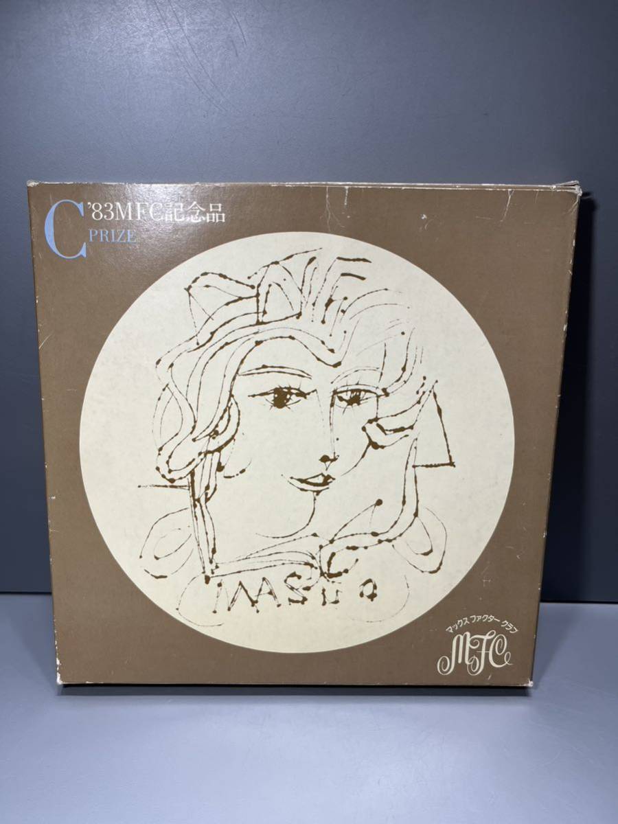 池田満寿夫 純銅製 トレー お盆 1983年 美の女神 MAX FACTOR 池田満寿夫 美の女神 トレイ お盆 純銅製 1983年 MAX FACTOR 記念品