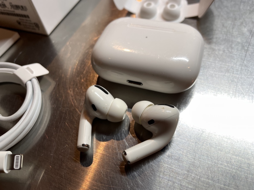 AirPods Pro 第1世代」の人気商品一覧・価格比較 - 価格.com