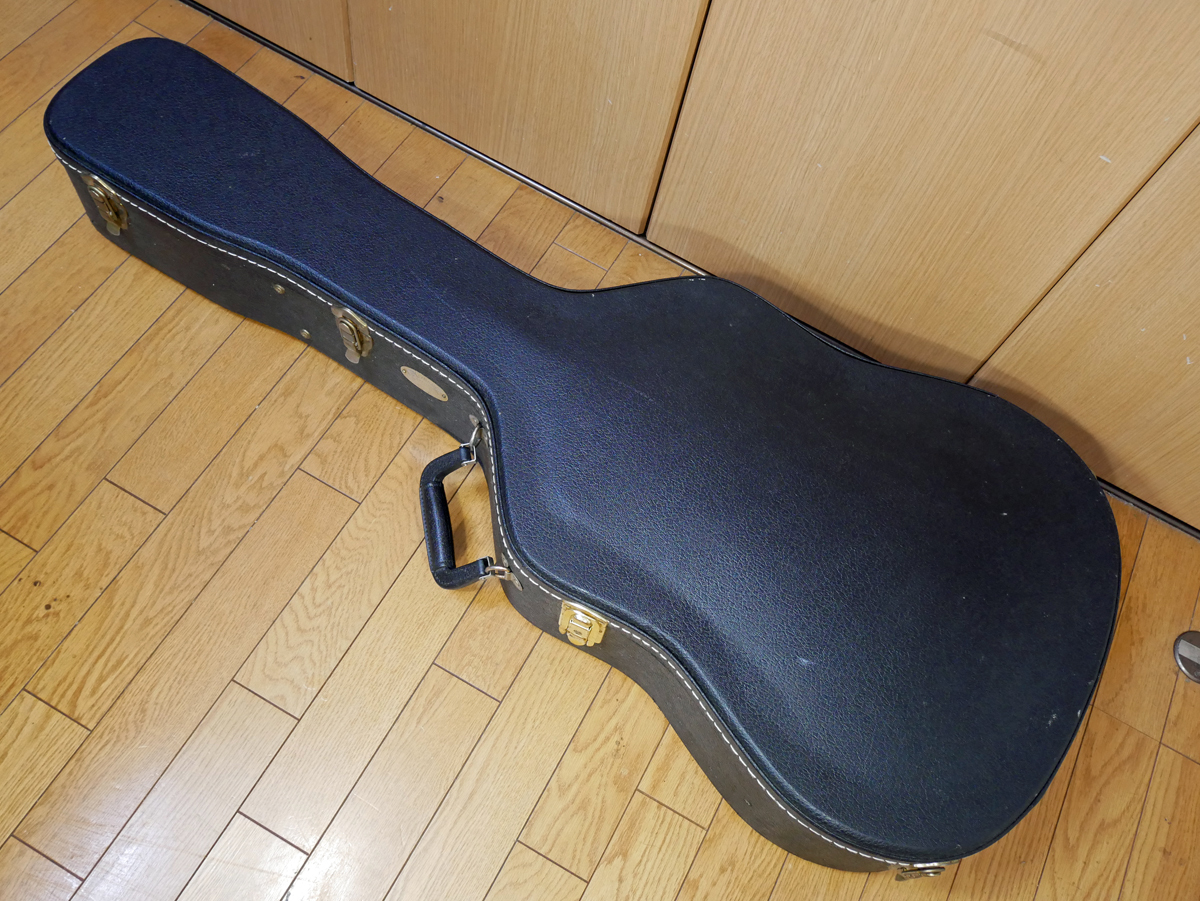 C.F.Martin　ドレッドノート用　高級ハードケース　TKL製　把手交換あり　
