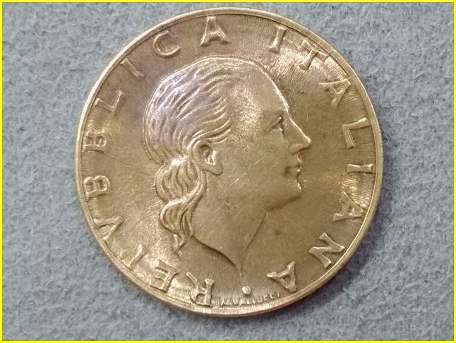 Italiana RepvliaL200カラビニエリの180周年記念硬貨 Italiana RepvliaL200カラビニエリの180周年記念硬貨