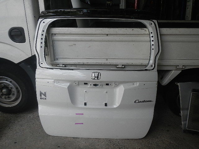 G33682 JF3 JF4 N BOX カスタム エヌボックスカスタム バックドア リアゲート パネル パール