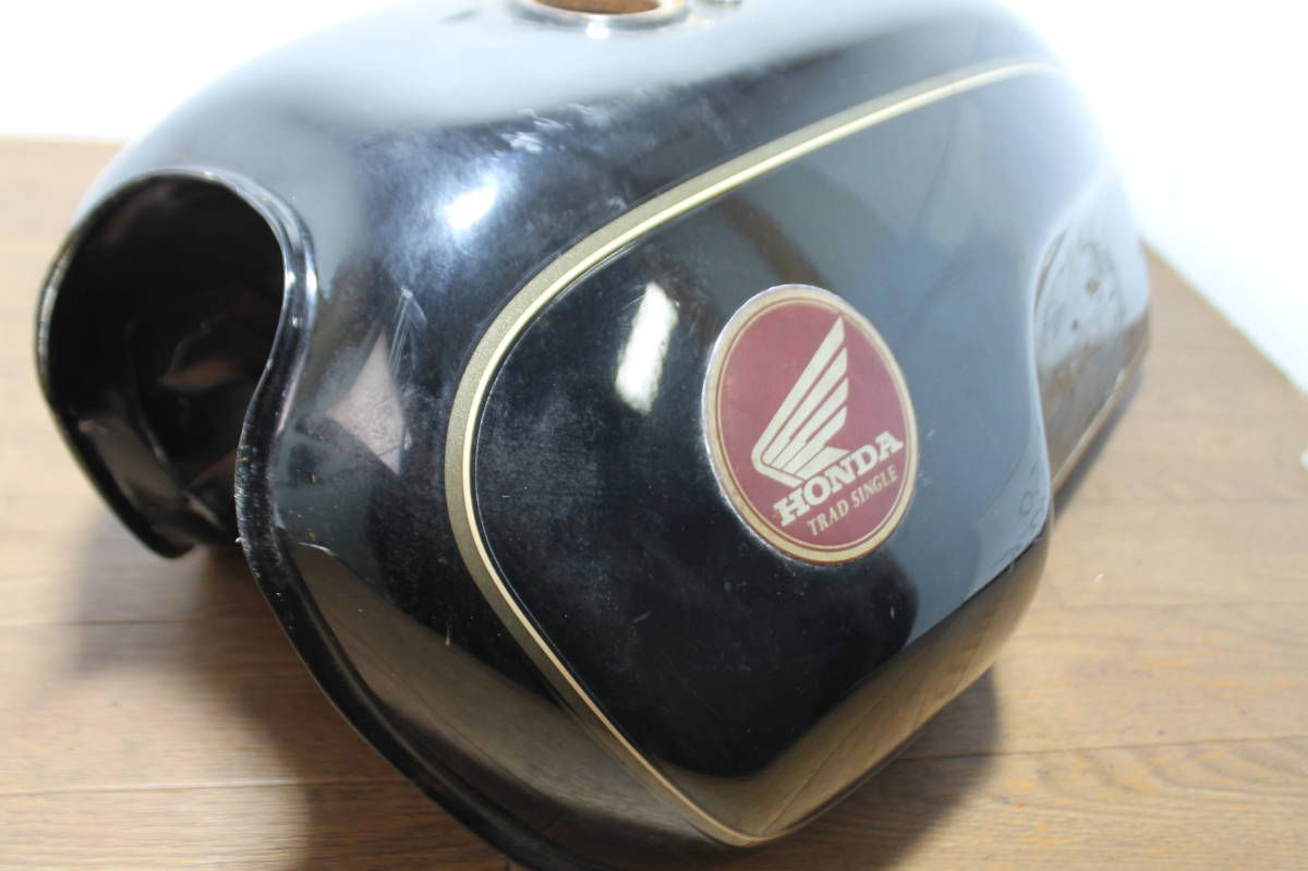 ホンダ GB250 クラブマン 純正 タンク 黒 MY1-70 エンブレム付き の