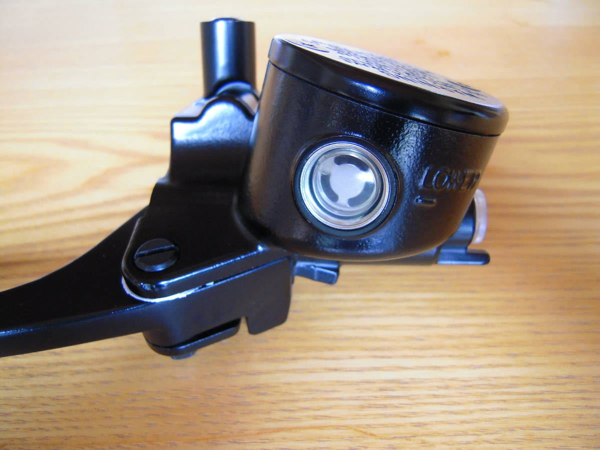 NISSIN レトロブレーキマスターシリンダー 5⁄8インチ ブラックボディ