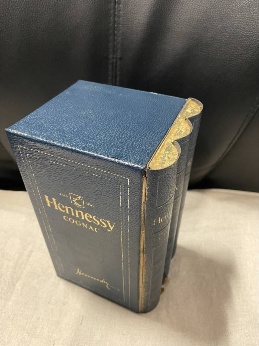 古酒 未開栓 本の形の箱入り Hennessy COGNAC ブランデー 700ml 40