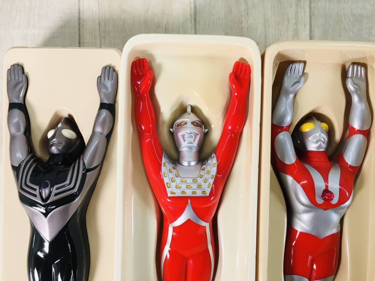 ウルトラマン | 66アクション 空飛ぶウルトラヒーローピンズ