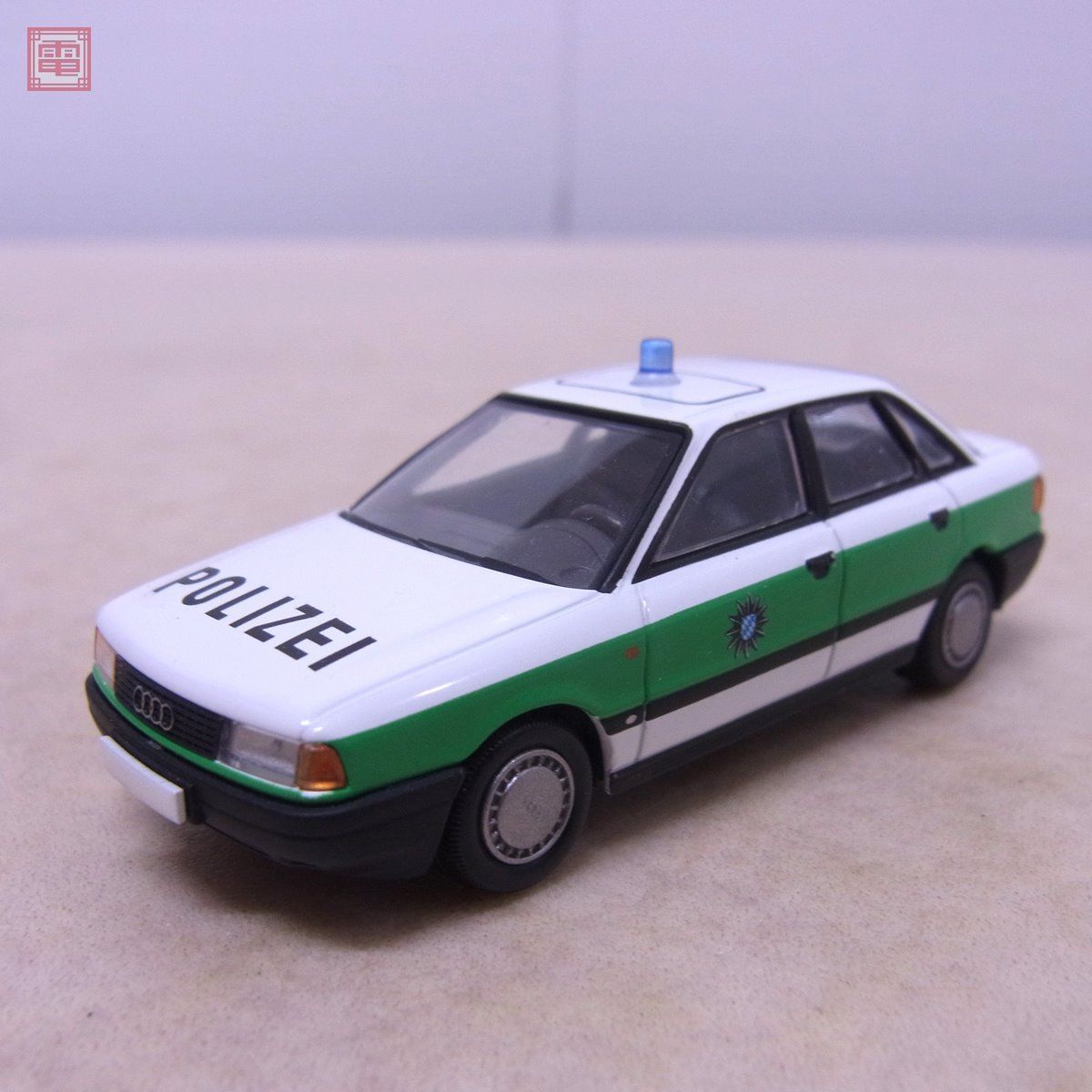 トミカリミテッドヴィンテージ NEO LV-N114a アウディ80 2.0E ポリスカー