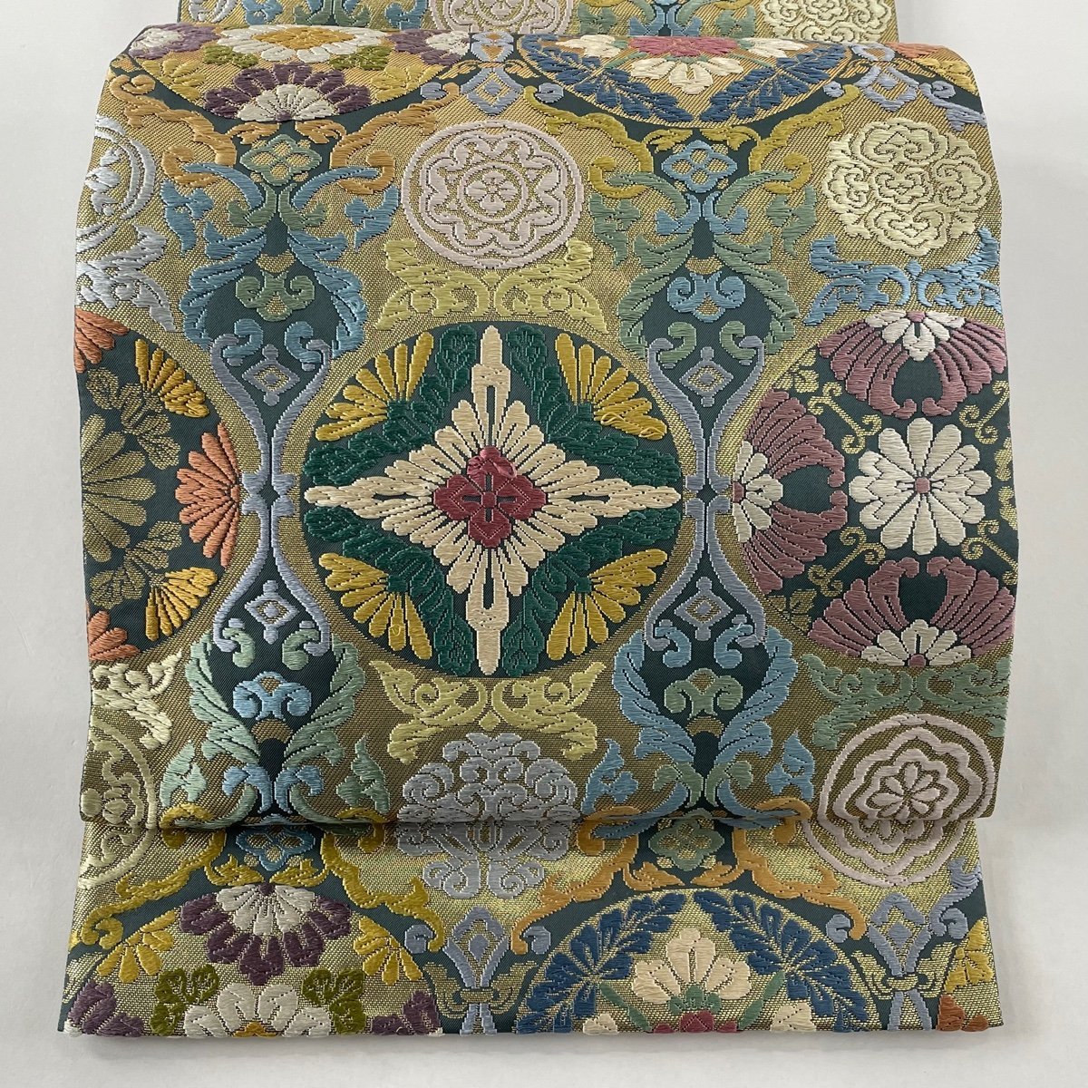 袋帯 名品 有職円華文 箔 唐織 薄緑 六通 正絹 【中古】