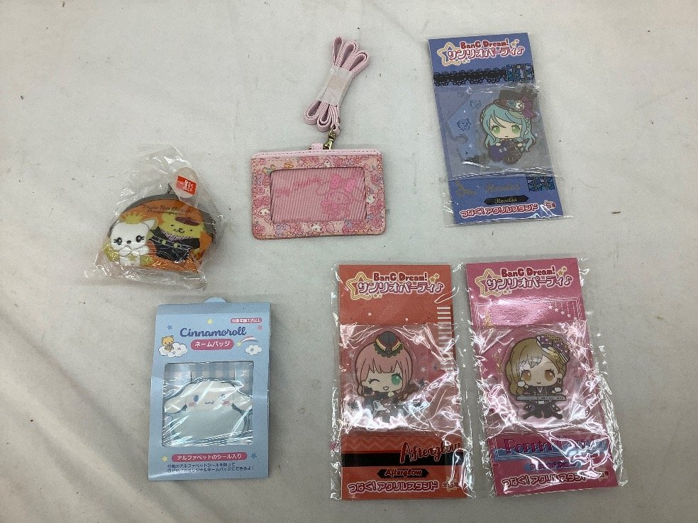 サンリオ ハローキティぬいぐるみ・貯金箱・バッジ・ケース・バッグ等 14点まとめ ※未開封含む 中古品 ACB ハローキティ サンリオ 貯金箱