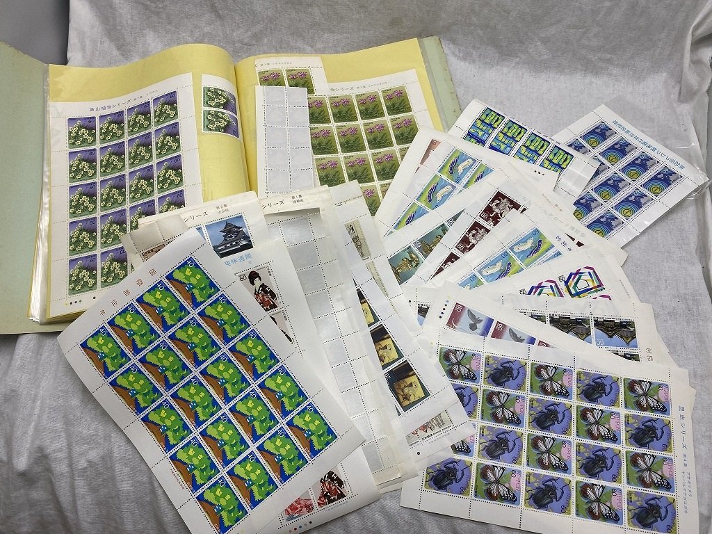 ■未使用【日本郵便 記念切手 25円 40円 60円 62円 110円 130円 60円20枚シート多数 バラ 切手 高額切手多数 総額119350円分】SH-17039