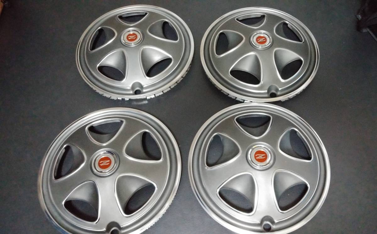 フェアレディ 240ZG 240Z HS30 純正ホイールキャップ 日産フェアレディ 