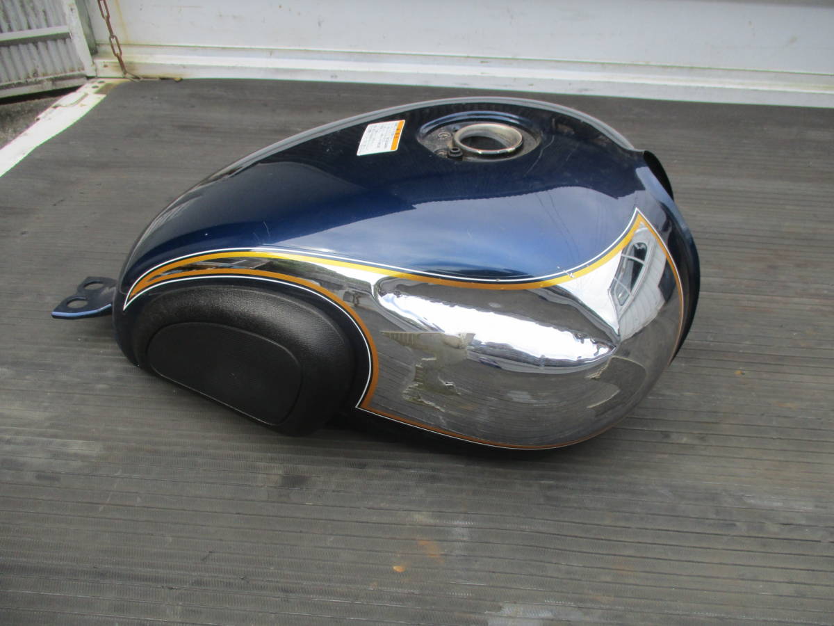 カワサキ W650 タンク 右凹みあり(カワサキ用)｜売買された 