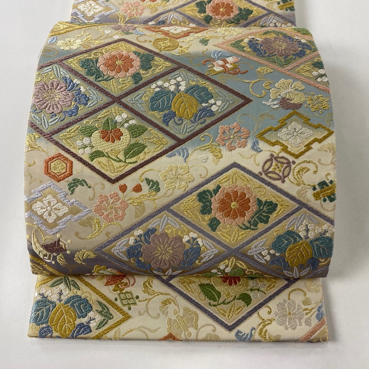 袋帯 美品 名品 菱 宝尽くし 唐織 金糸 ベージュ 六通 正絹 【中古