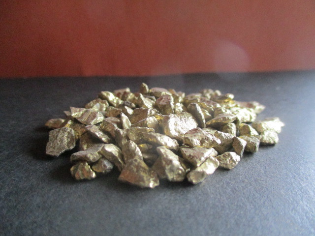 砂金・24金メッキ抽出金 悪用厳禁】砂金＆金鉱石① - CEMENTL 6種類の金鉱石とその加工