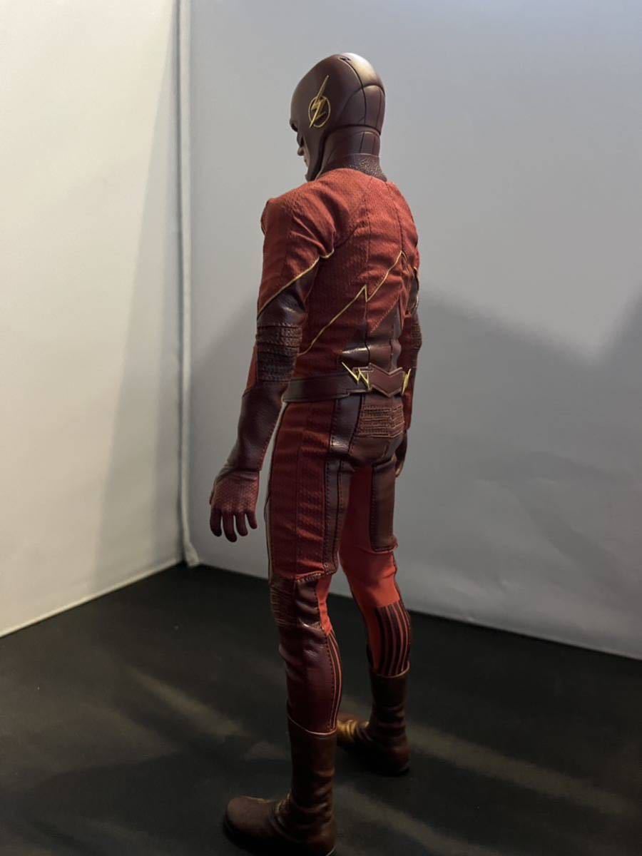 ホットトイズ TMS009 THE FLASH／フラッシュ 1/6 フィギュア