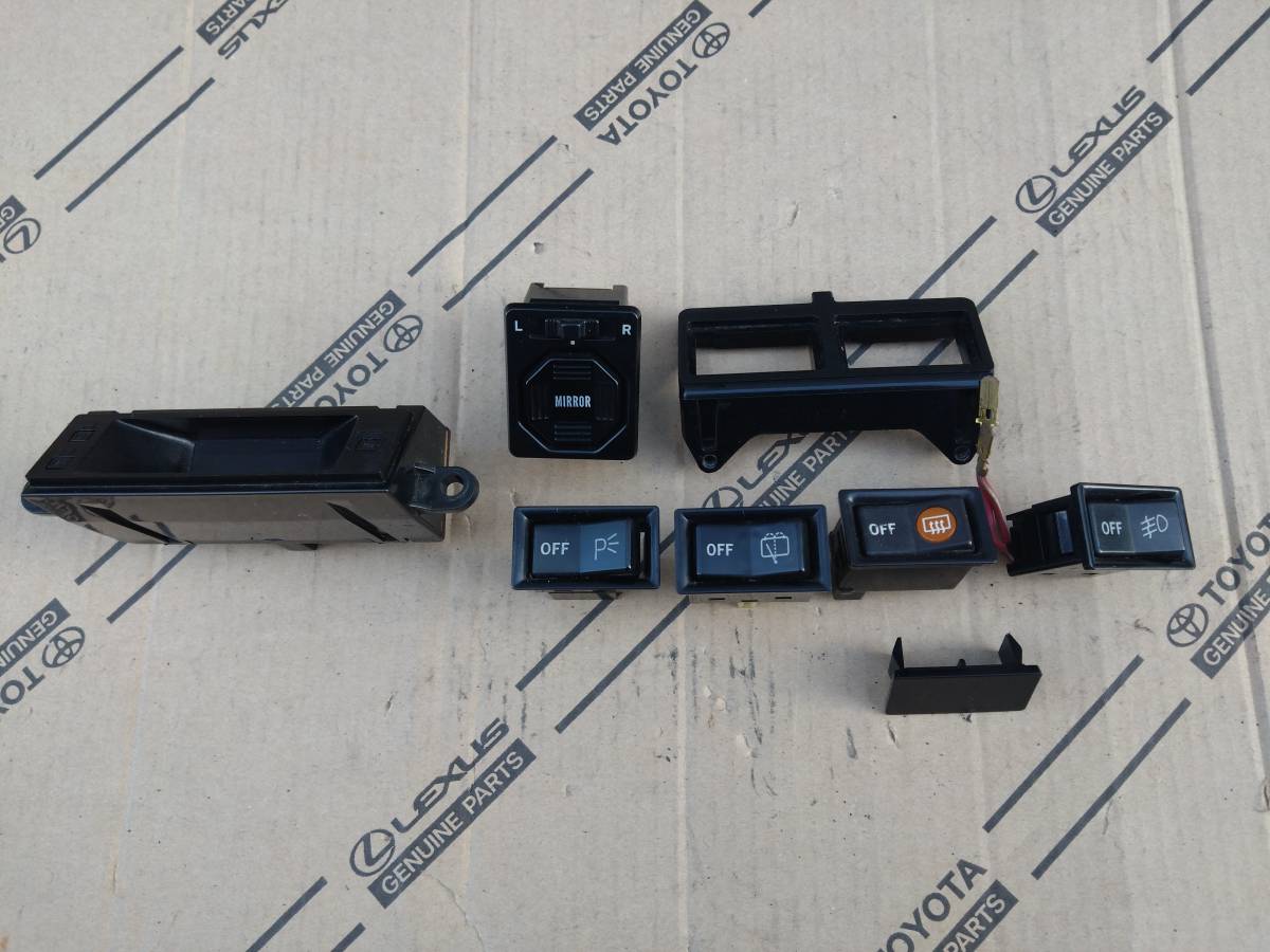 ★希少★AE86 レビン トレノ 後期 メーター周りのスイッチ 時計 1台分セット フォグランプスイッチ付き ワイパー ミラー 程度良好 当時物★