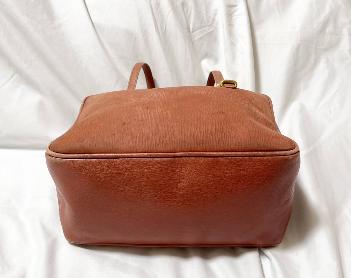 スペイン製 LOEWE ロエベ ベラスケス ツイスト金具 ロゴ方押し 