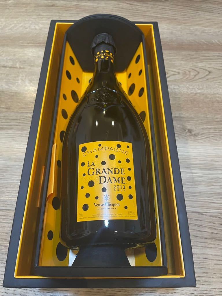 1円〜☆草間彌生さん限定デザインVeuve Clicquot ヴーヴ・クリコ ラ