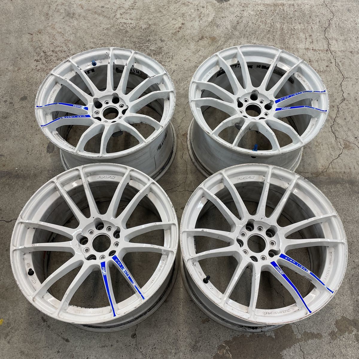 4本セット RAYSレイズグラムライツgramLIGHTS エクストリーム スペックD 18×9.5J
