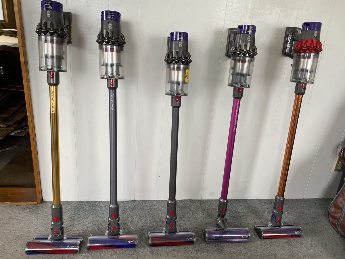 ダイソン Dyson サイクロン コードレスクリーナー V6 Fluffy SV09