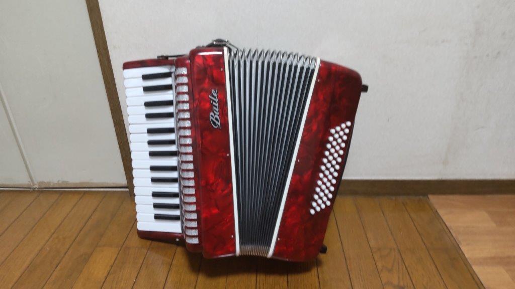赤アコーディオン 30鍵盤 48ベース アコーディオン YAMAHA 30鍵盤