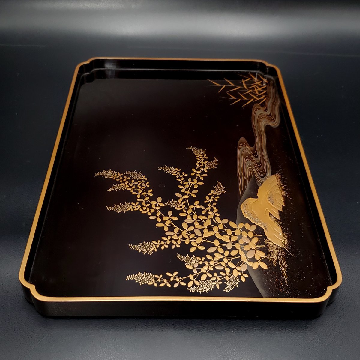 宝蔵】時代漆器 黒塗金縁 流水研出蒔絵 御盆 長方盆 長手盆 角盆 約 