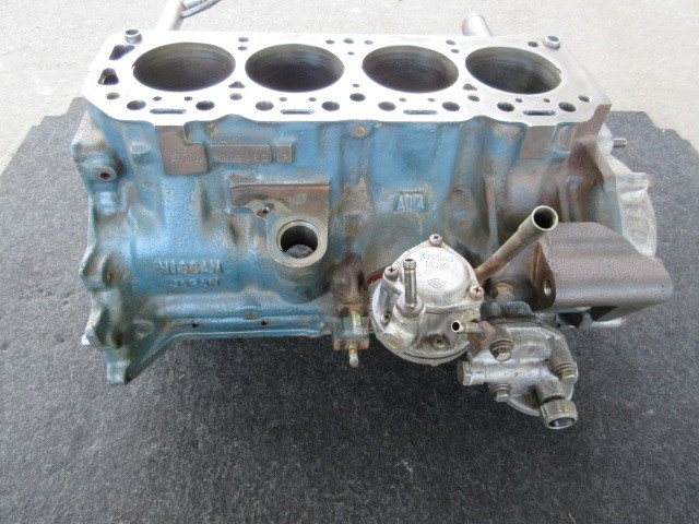 B110サニー用 A12エンジンのシリンダー ブロック