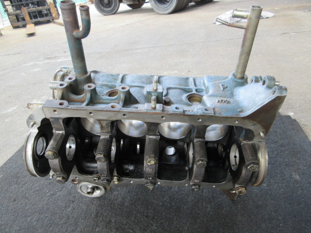 B110サニー用 A12エンジンのシリンダー ブロック