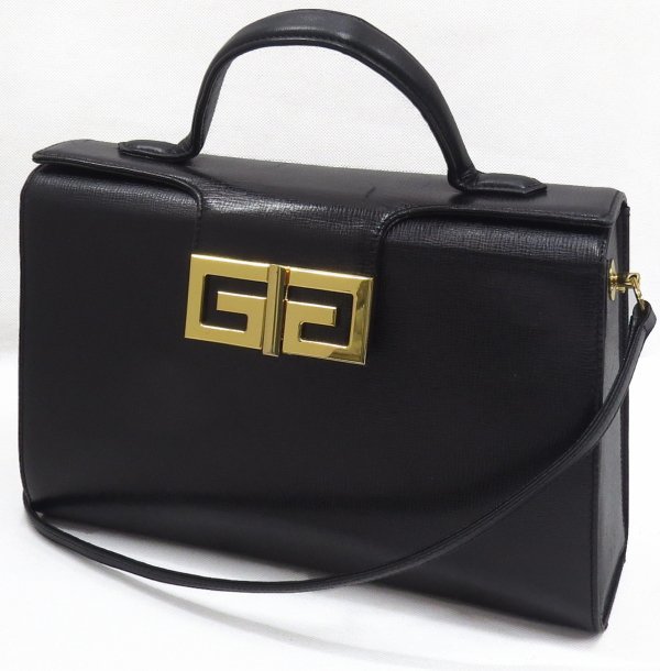 ☆ GIVENCHY SACS ジバンシー ショルダーバッグ Gデザイン ブラウン