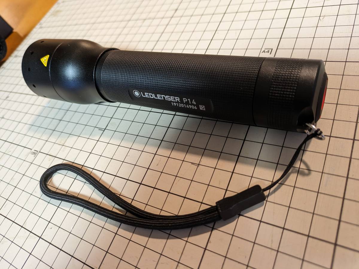 ledlenser レッドレンザー P14 美品です。 LED lenser レッドレンザー