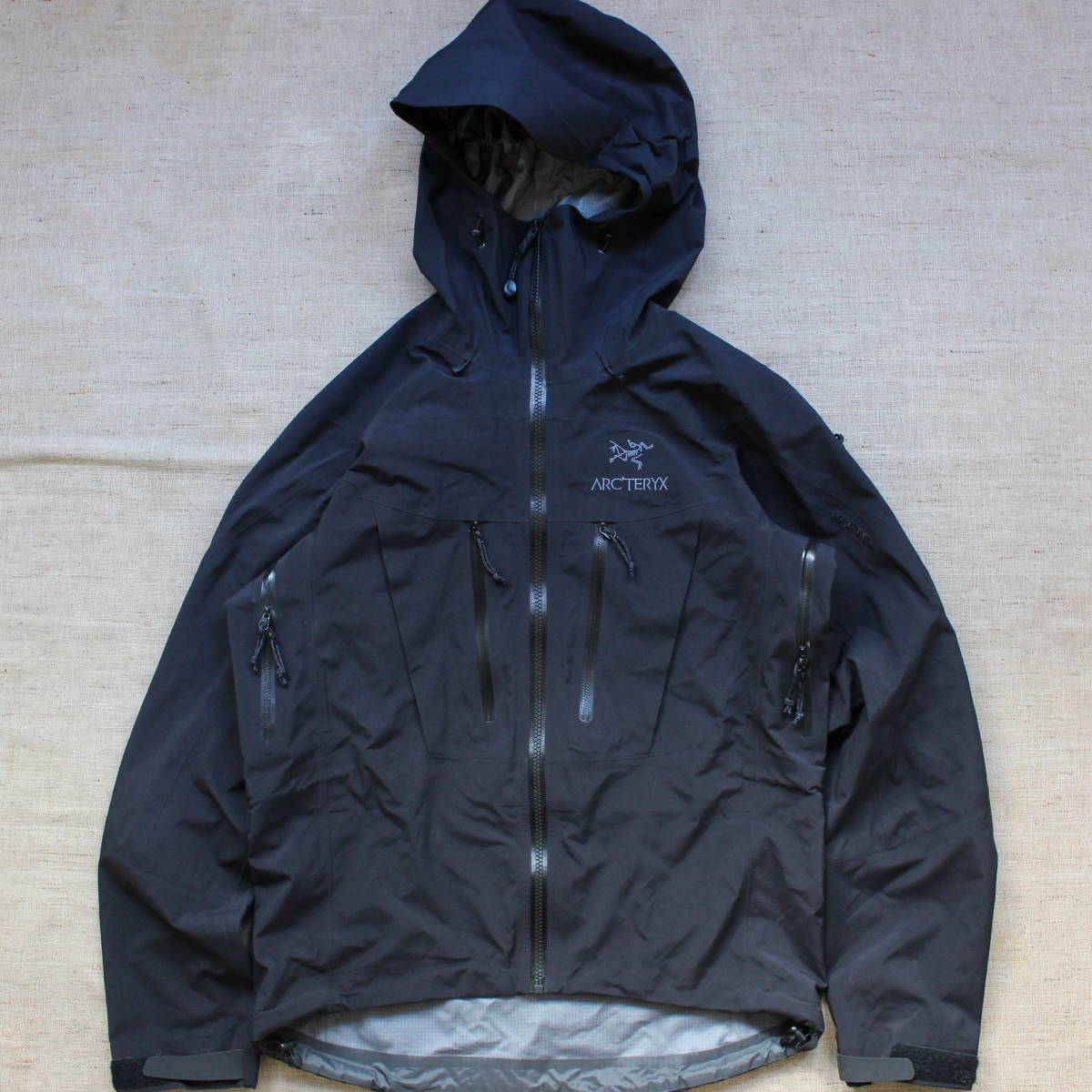 ARC'TERYX ALPHA FL JACKET sサイズ カナダ製 Arc'teryx Alpha SV 24K