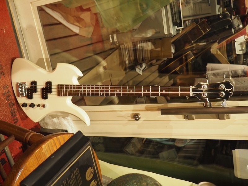 【美品】 B.C.Rich モッキンバード ベース ブラック 美品！当時もの！レア！フェルナンデス モッキンバード ベースが倉庫
