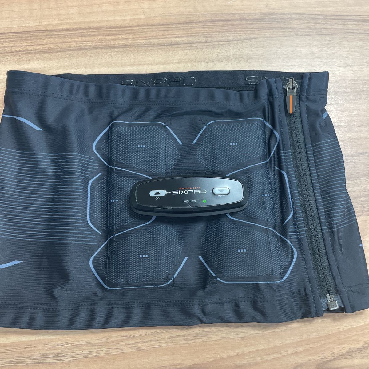 ☆リモコン付き☆MTG SIXPAD シックスパッド パワースーツライト アブズ　Mサイズ　o7-1019