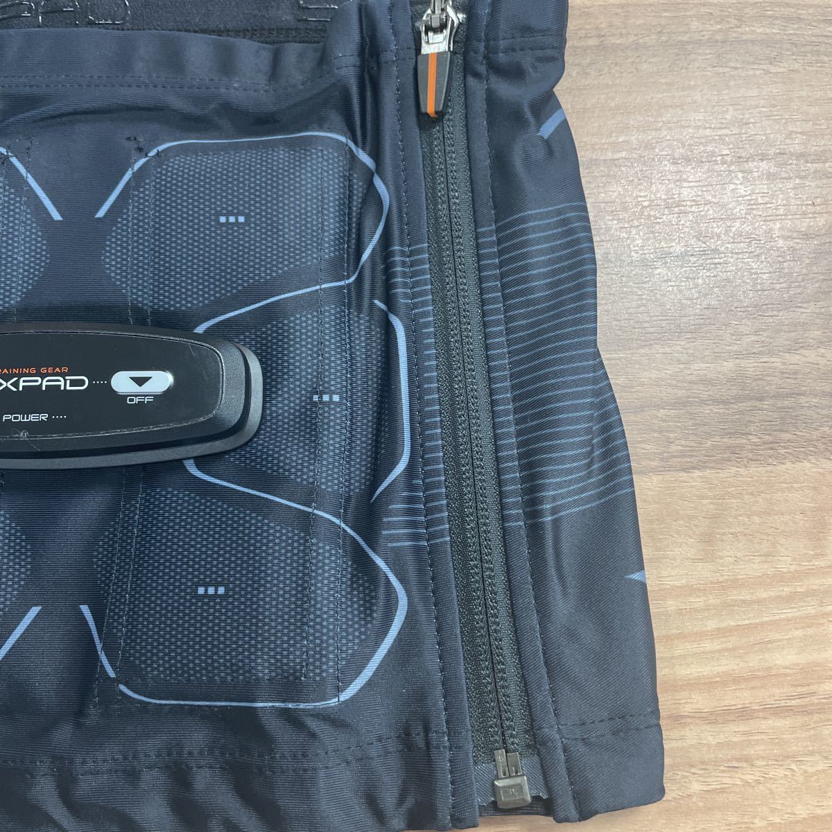 ☆リモコン付き☆MTG SIXPAD シックスパッド パワースーツライト アブズ　Mサイズ　o7-1019