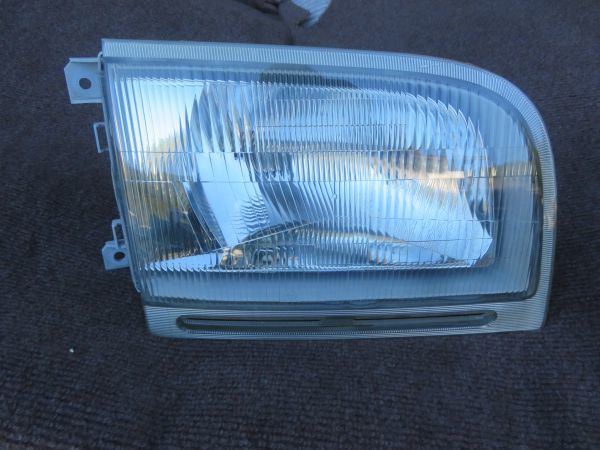 1020 ハイゼットトラック S200P S210P 右 ヘッドライト KOITO 110