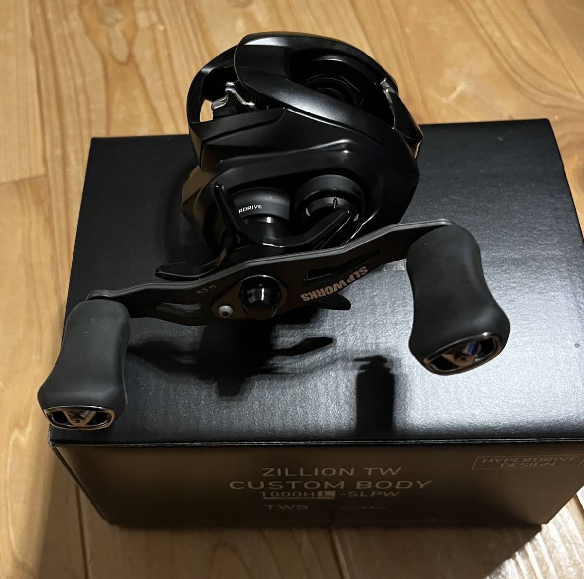極美品！SLP WORKS ジリオン TWカスタムボディ1000HL MAG-Z BOOST1000