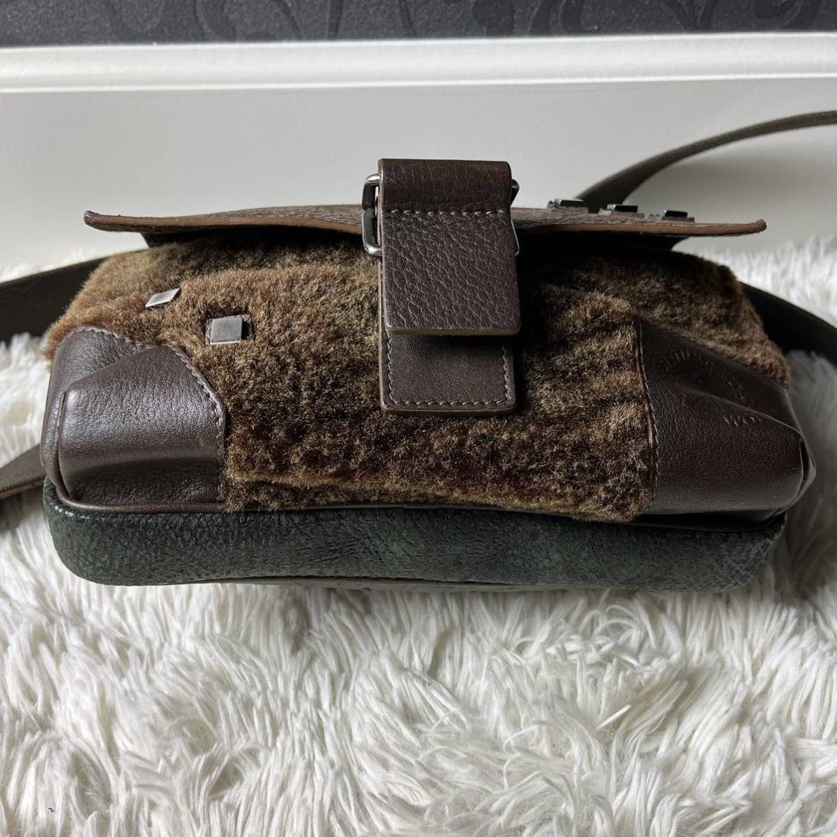 HUNTING WORLD ボストンバッグ グレー HUNTING WORLD ボストンバッグ」の人気商品一覧・価格比較 - 価格.com