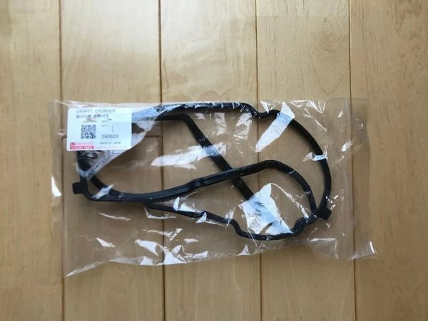 未使用 ダイハツ 純正 コペン L880K シリンダーヘッドカバー