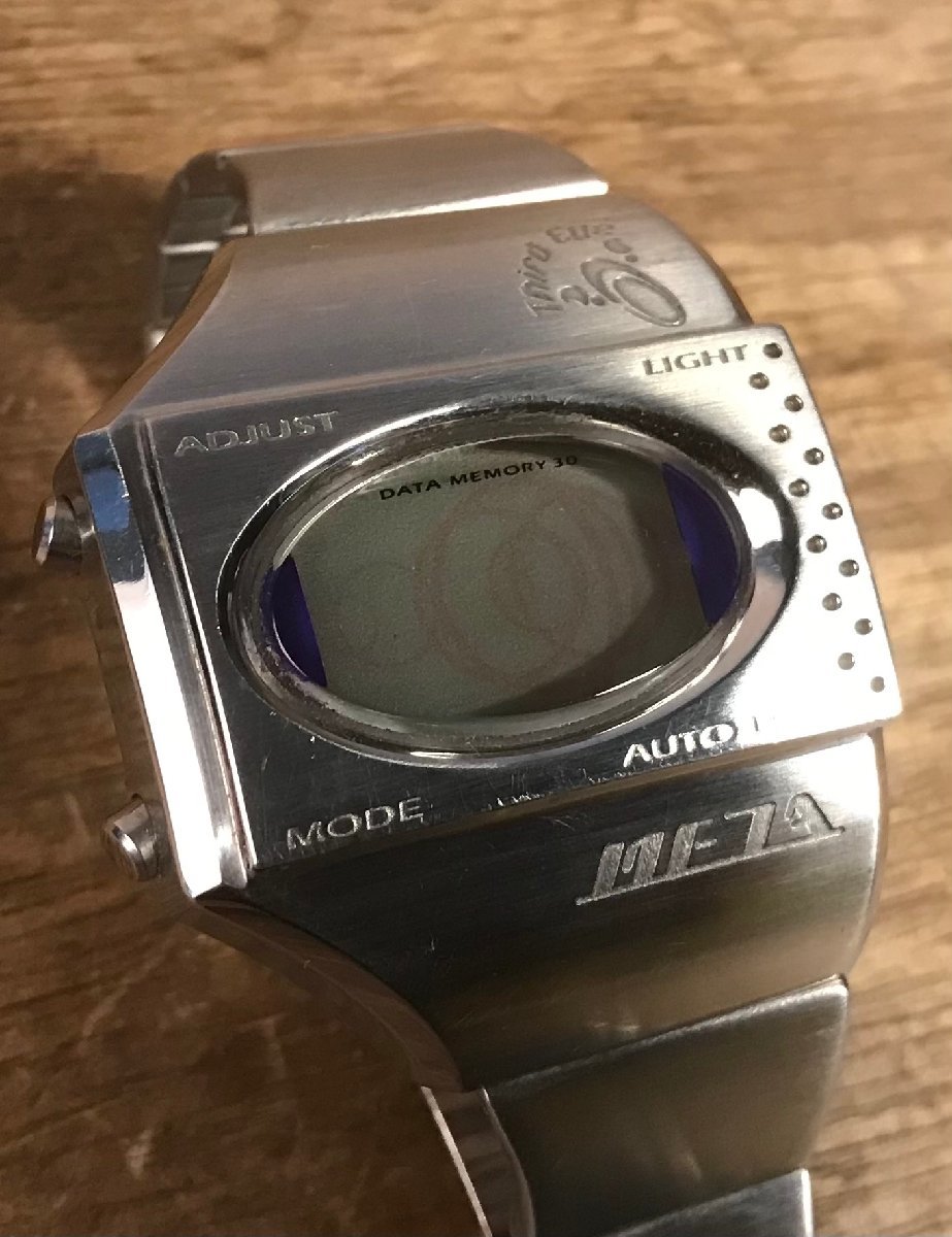 SS-1595■送料込■CASIO META Third Eye DATE MEMORY 30 デジタル 腕時計 時計 防水 1672 ME-100 レトロ 118g●ジャンク扱い/くATら
