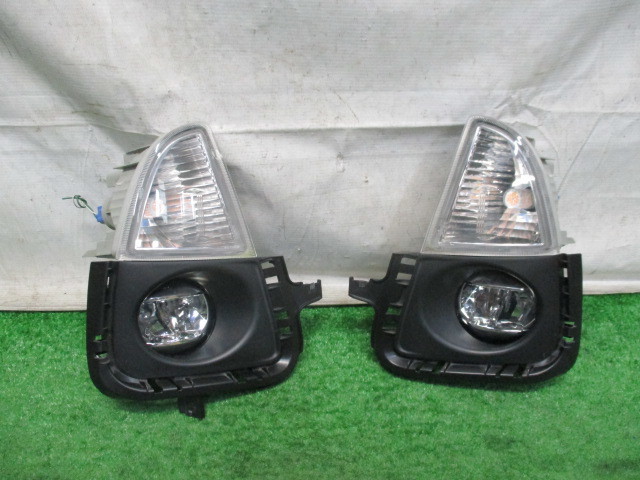 H26年 NHP10 アクア 前期 純正 左右フォグ ウィンカーレンズ セット
