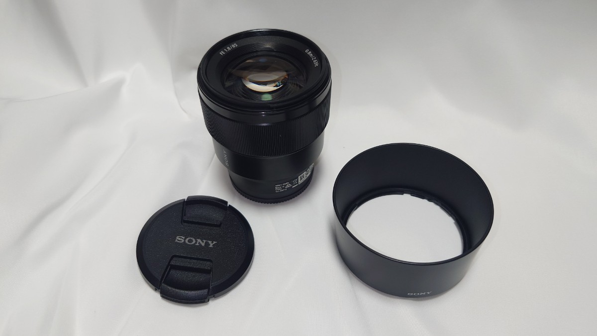 SONY SEL85F18 元箱、説明書付属