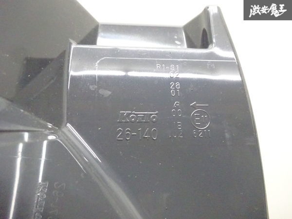 【新車外し】 トヨタ 純正 200系 後期 4型 5型 6型 ハイエース テール ランプ ライト KOITO 26-140 左側 左 助手席側 即納 棚6-3 ハイエース 4型 5型 S-GL ワイド 右