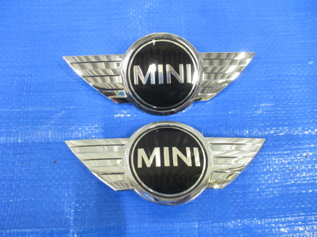 【定番，大人気】 純正品 BMW MINI mini ミニ R56 純正 エンブレム フロント リア セット レターパック発送 送料520円(リア)｜売買されたオークション情報、yahooの商品情報をアーカイブ公開 - オークファン ミニ用