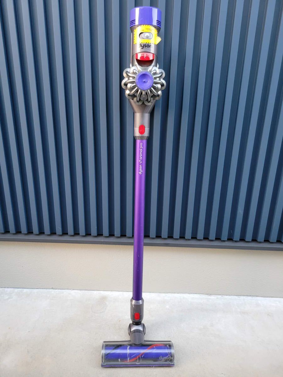 ダイソン Dyson コードレスクリーナー SV11 / V7 掃除機 ☆ジャンク品