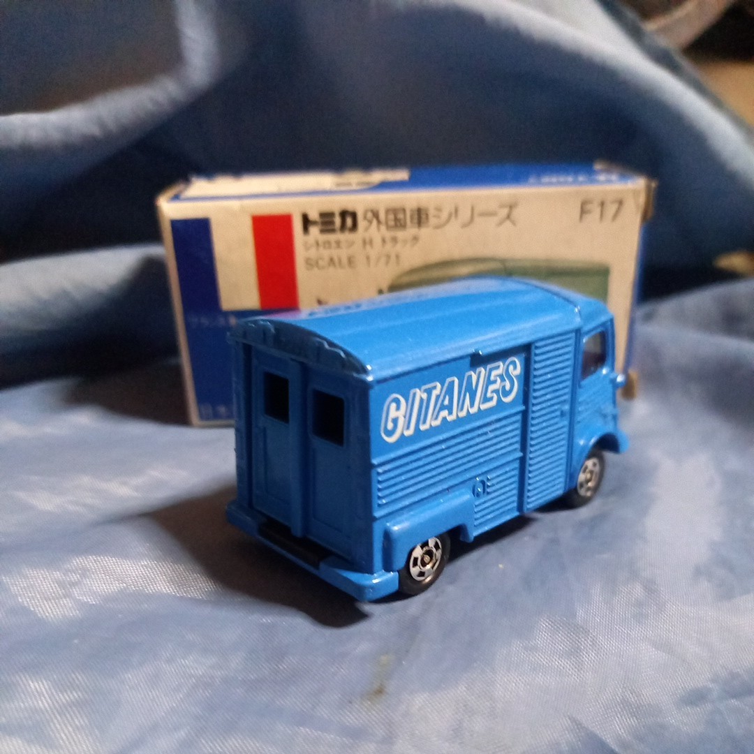 トミカ シトロエン H トラック 日本製 青箱 F17 GITANES - ミニカー