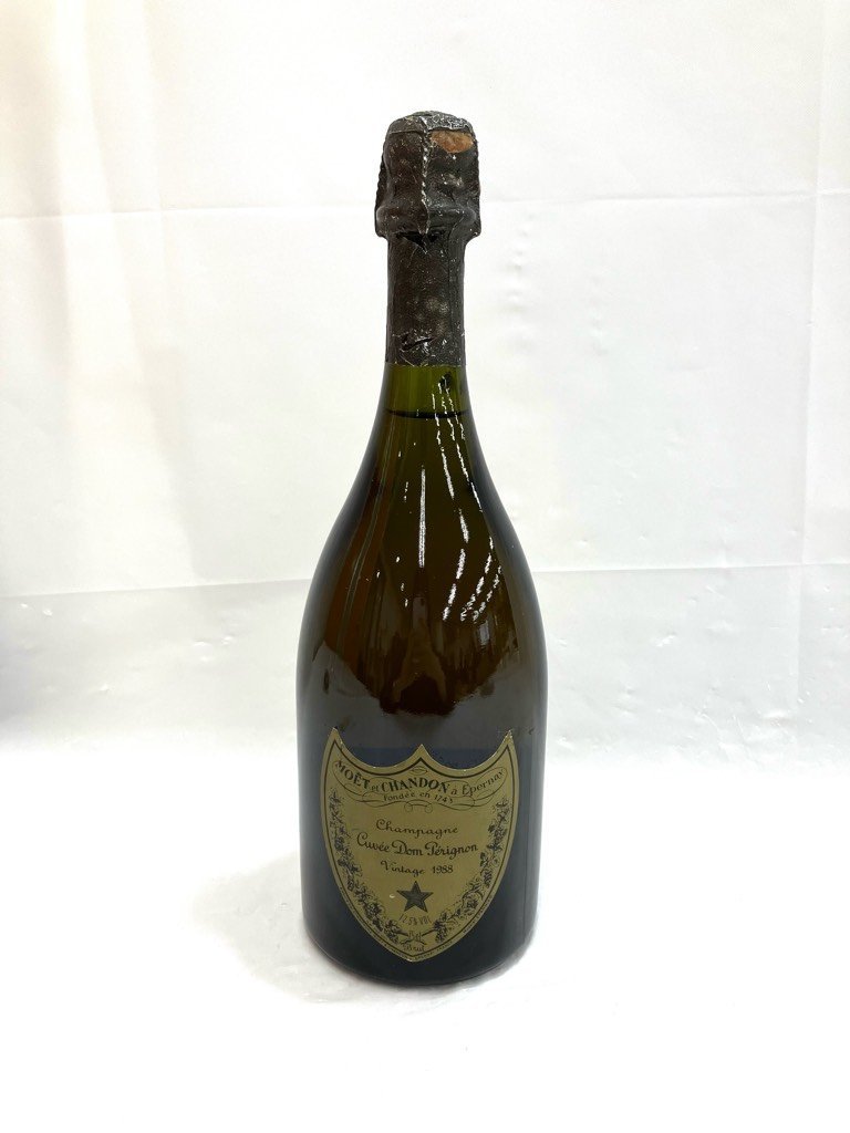 爆買い，豊富な 未開栓 フィルム破れあり ドンペリ シャンパン ヴィンテージ 1988 Dom Perignon champagne 750ml 12.5% 送料別 HA0676(ドン・ペリニヨン)｜売買されたオークション情報、yahooの商品情報をアーカイブ公開 - スパークリング
