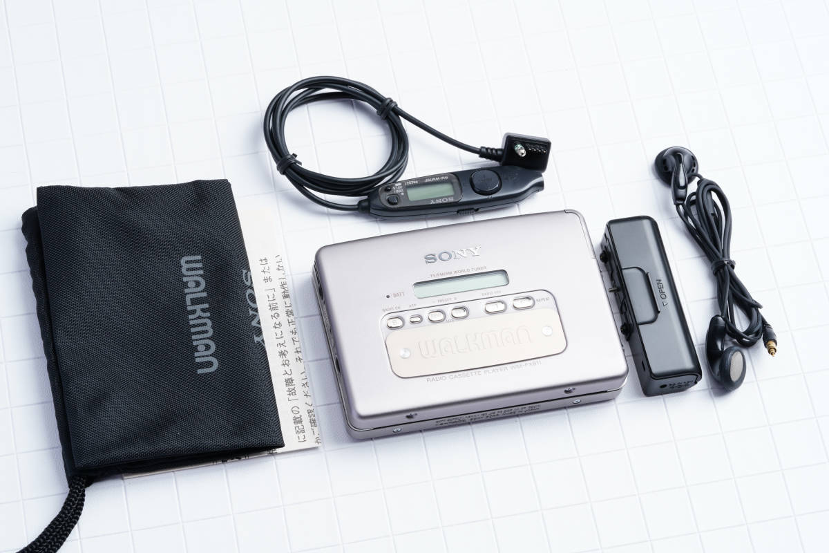 新品級・動作品丨SONY WALKAMN FM/AM カセットプレーヤー WM-FX811