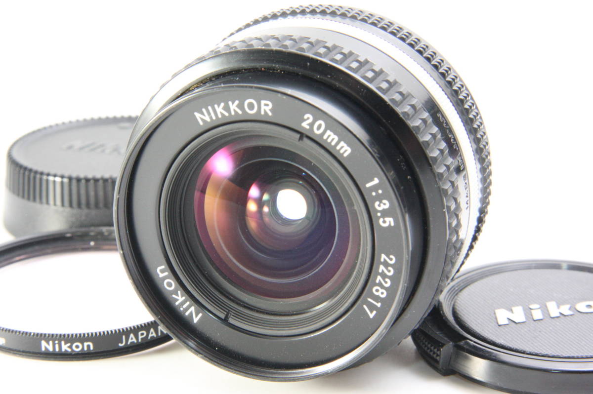 A-] Nikon Ai-s NIKKOR 20mm F3.5☆ニッコール☆キャップ☆10711